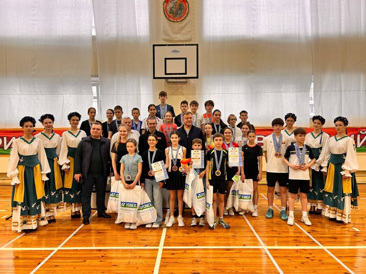Республиканские соревнования по бадминтону «Серебряный волан»